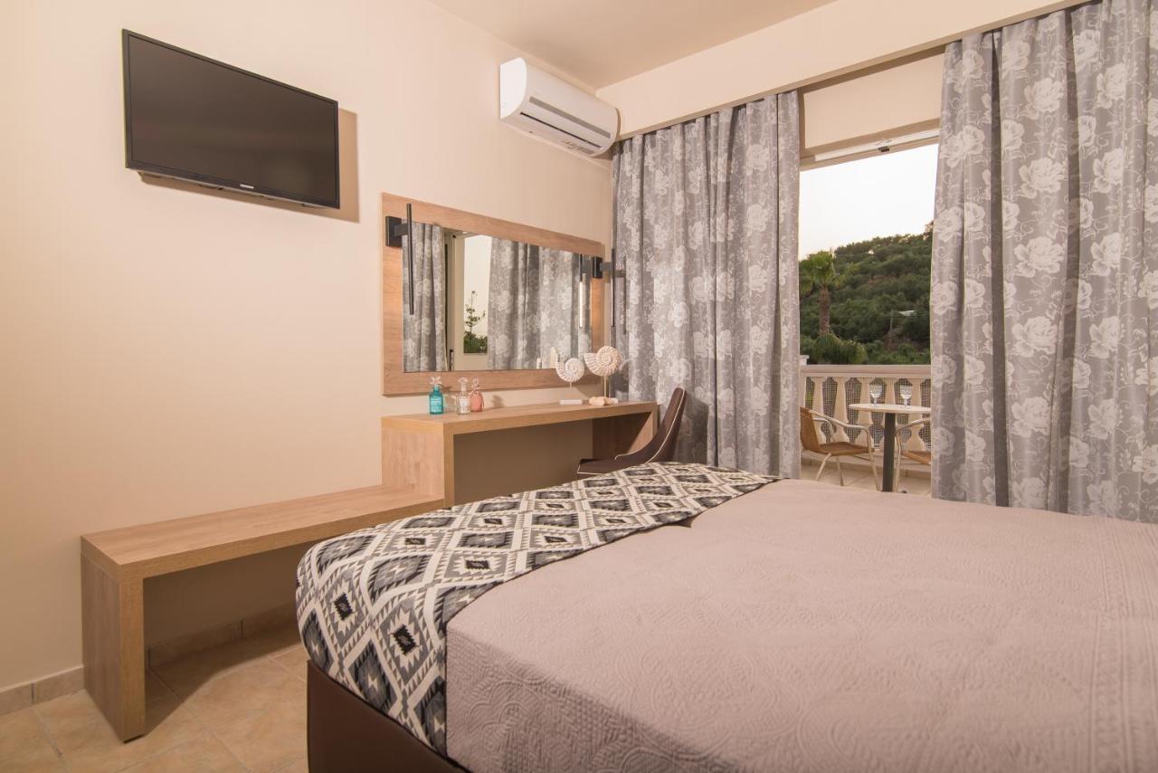 Hotel Petros チィリヴィ エクステリア 写真