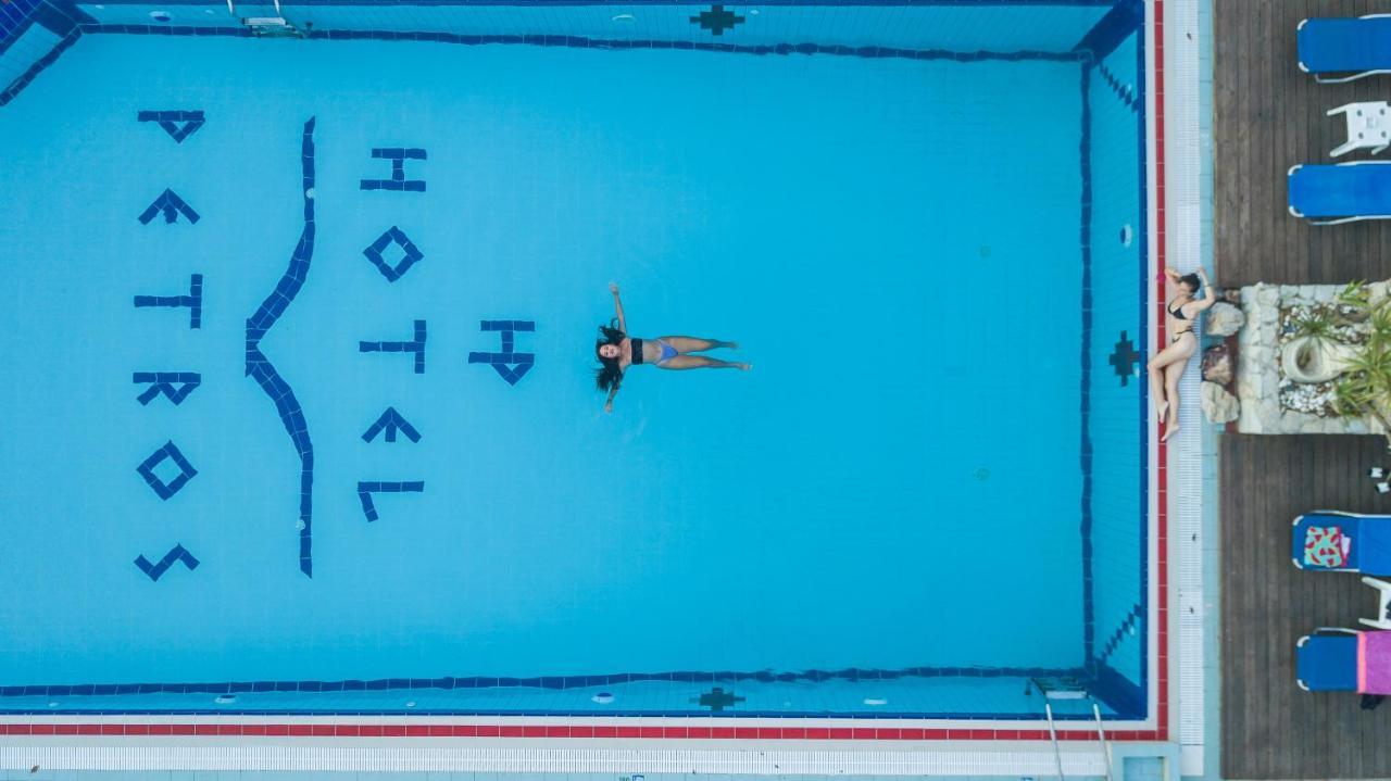 Hotel Petros チィリヴィ エクステリア 写真